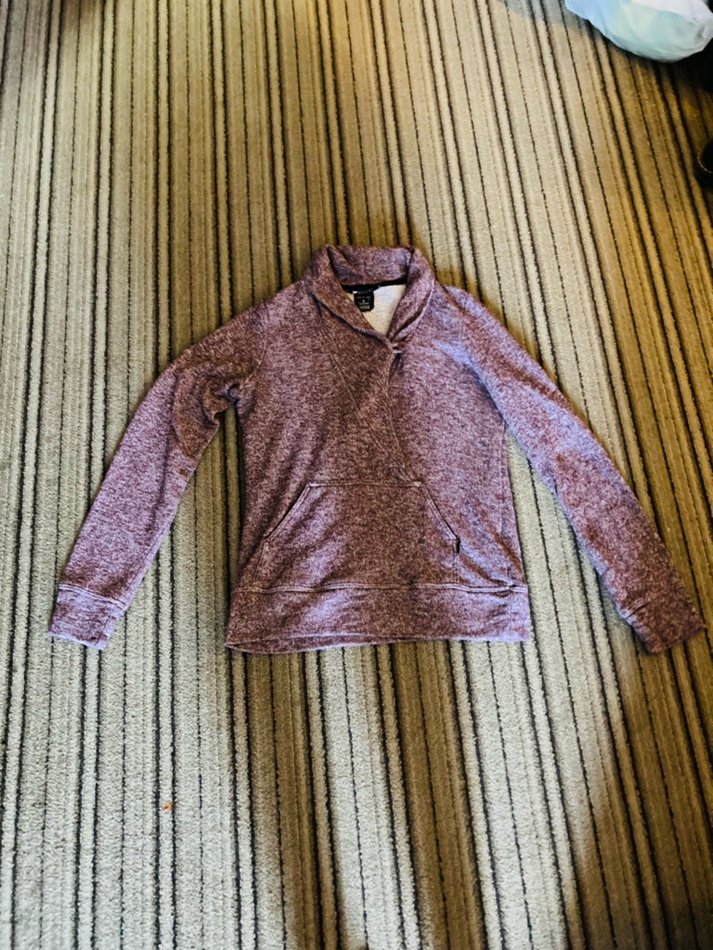 Women’s Oakley Collared Purple and White Flecked Sweater - size Small